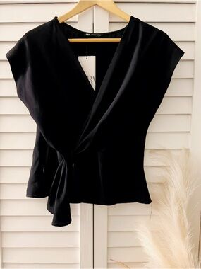 Zara Black Twist-Front Cap Sleeve Blouse